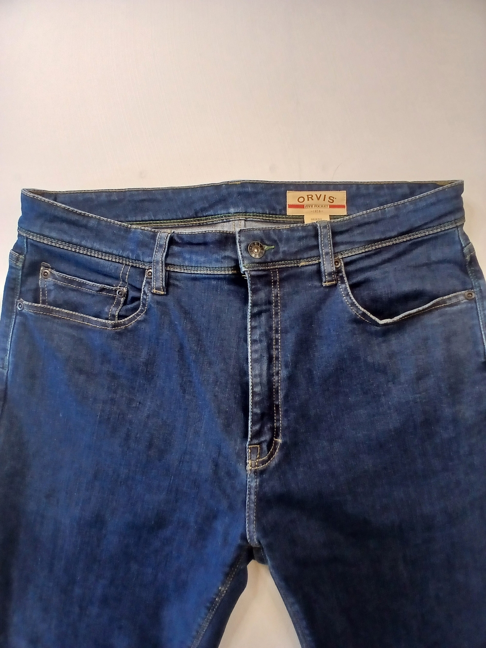 Orvis Men's Straight-Leg Jeans in Dark Blue Denim - Picture 2 of 8